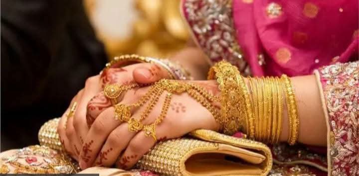 স্বর্ণের বাজারে অস্থিরতা বিনিয়োগের ঝুঁকি ও সম্ভাবনা নিয়ে বিশেষজ্ঞদের সতর্কতা